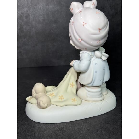 Precious Moments Figurine "Sweep All Your Worries Away" 1989 - Picture 4 of 6